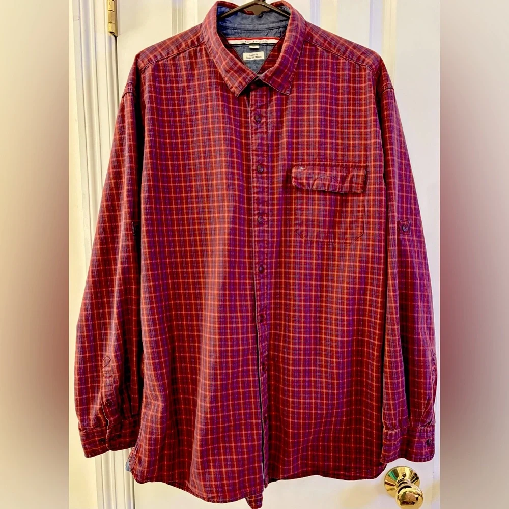 Tommy Hilfiger sz XXL Shirt, long-sleeve, button-down with roll-tab sleeves, EUC